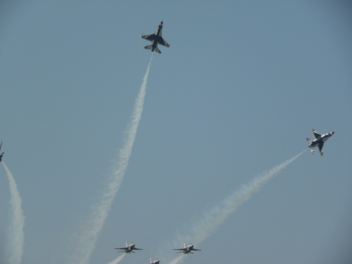 This was the coolest maneuver. They move so fast hard to get perfect shot!